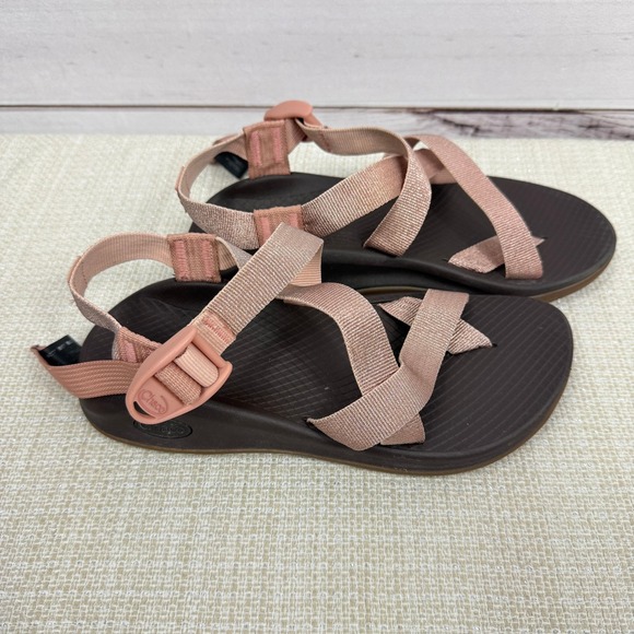 Chaco Z/Cloud Strappy Sandals Metallic Rose Size 6 Vacation Outdoor Athleisure - Picture 2 of 9